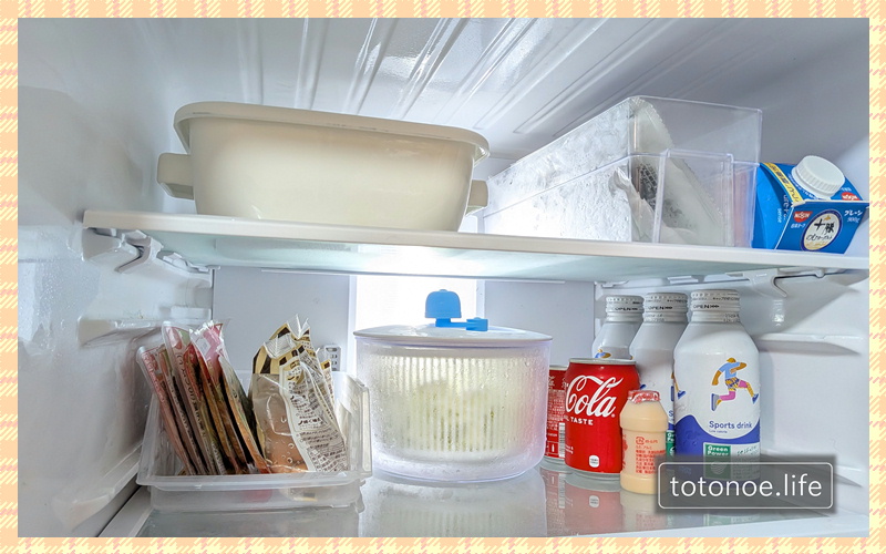 ニトリのホーロー角型鍋(浅型)を冷蔵庫に入れた写真